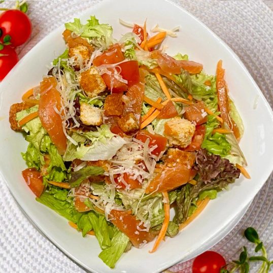 Цезар з лососем